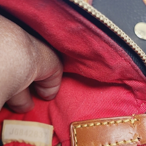 Dooney & Bourke | Large Vintage Black Pebble Grain Flortentine Satchel Bag - Picture 6 of 15